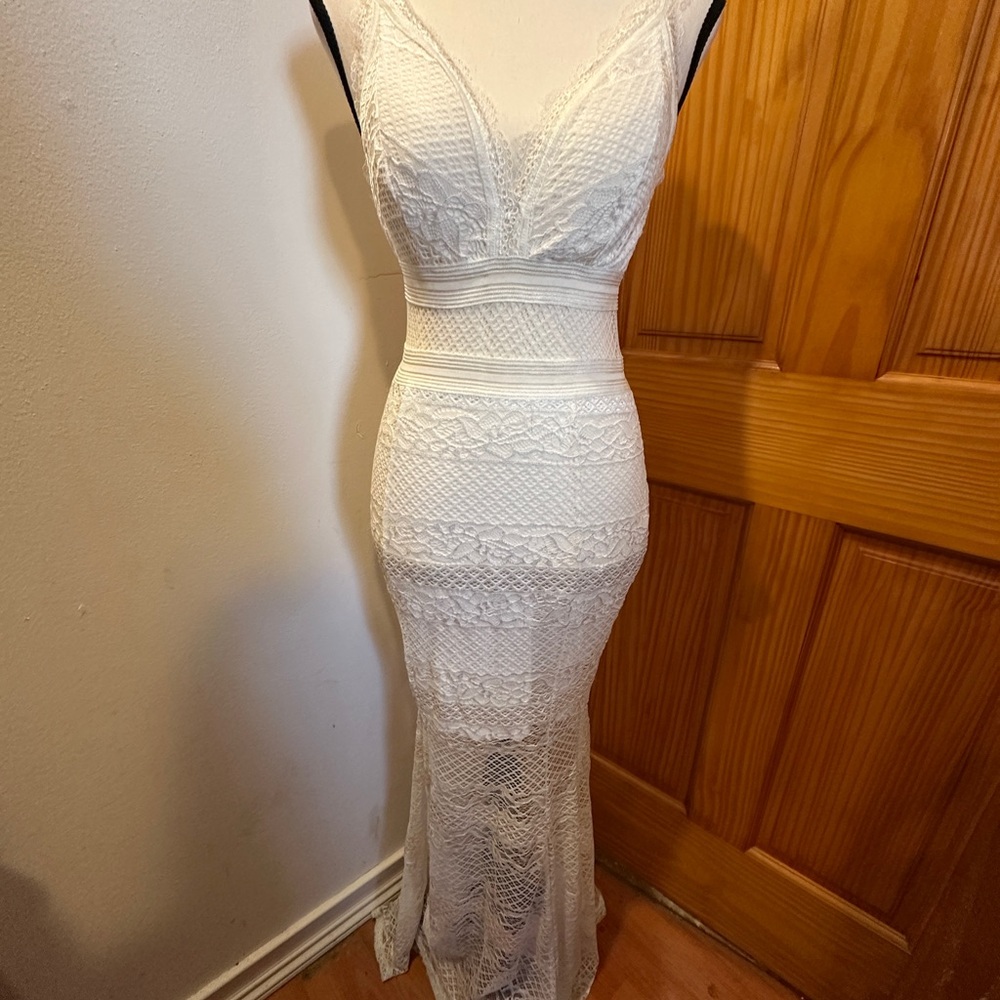 (SOLD) Elegant White Lace Dress